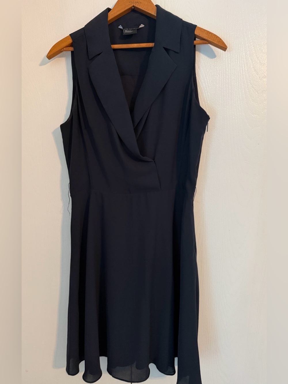 Armani Exchange Elegant Navy Blue Sleeveless Collared V-neck Dress Sz 8
